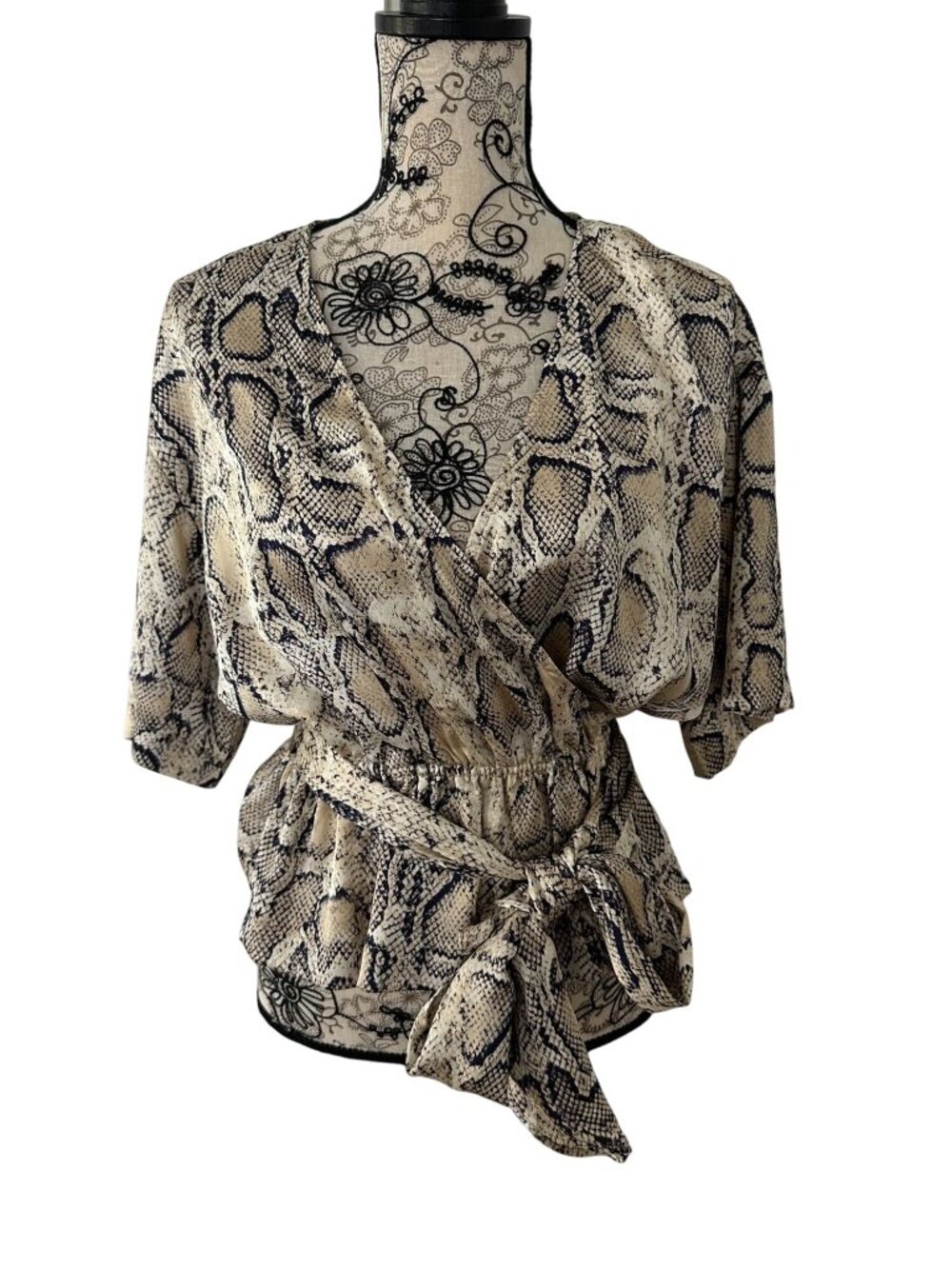 BB DAKOTA Snake Print Wrap Top Sz Small NEW